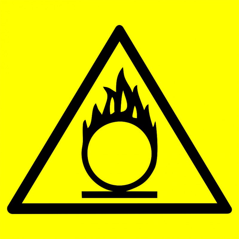 Знаки пожароопасных веществ. Табличка пожароопасно. Знак пожароопасно легковоспламеняющиеся вещества. Пожароопасно окислитель. Знак безопасности пожароопасно окислитель.